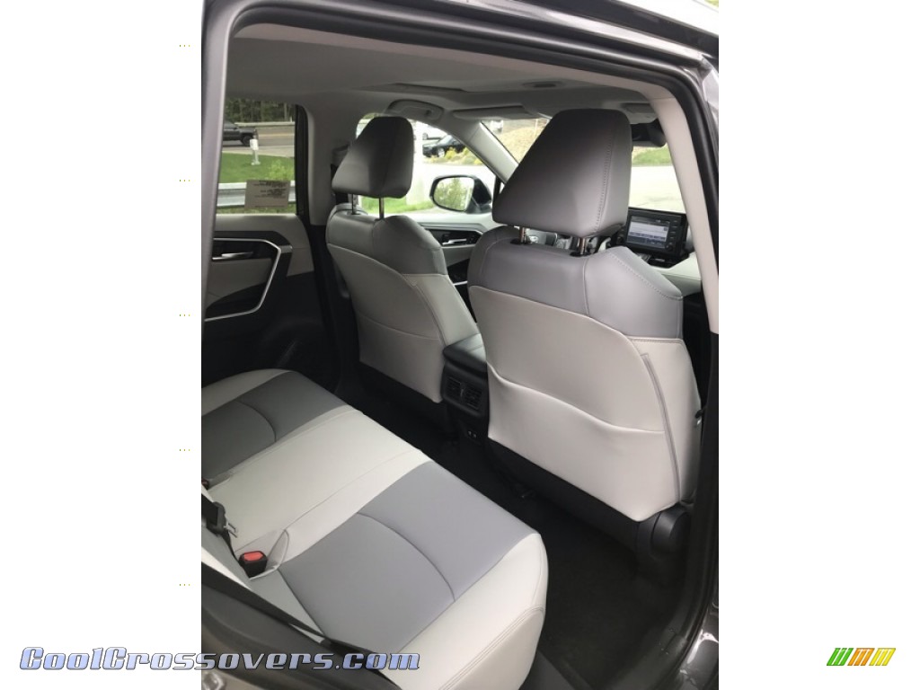2019 RAV4 XLE AWD - Magnetic Gray Metallic / Light Gray photo #26