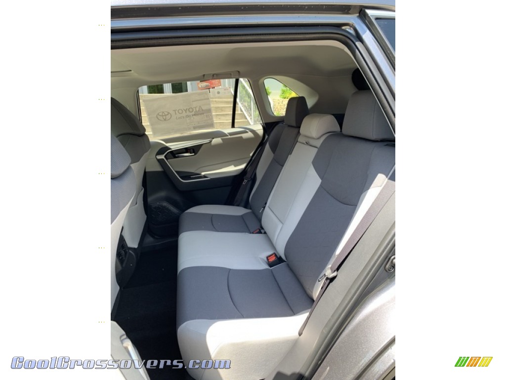 2019 RAV4 XLE AWD - Magnetic Gray Metallic / Light Gray photo #17