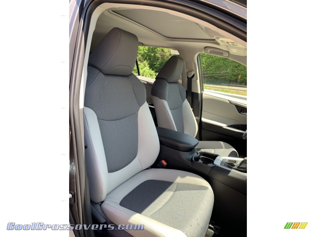 2019 RAV4 XLE AWD - Magnetic Gray Metallic / Light Gray photo #28