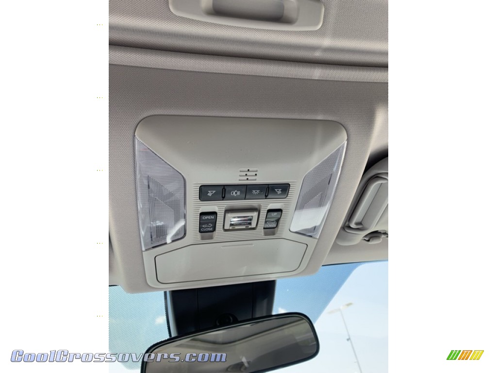 2019 RAV4 XLE AWD - Magnetic Gray Metallic / Light Gray photo #41