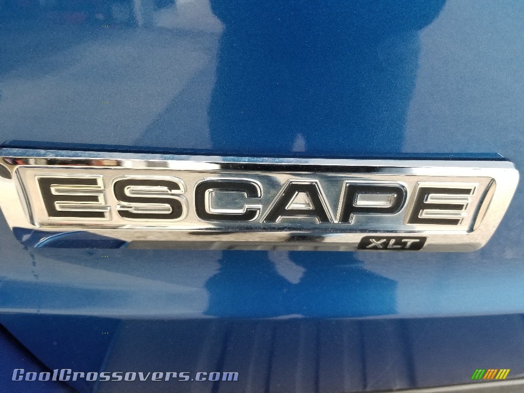 2011 Escape XLT V6 - Blue Flame Metallic / Charcoal Black photo #25