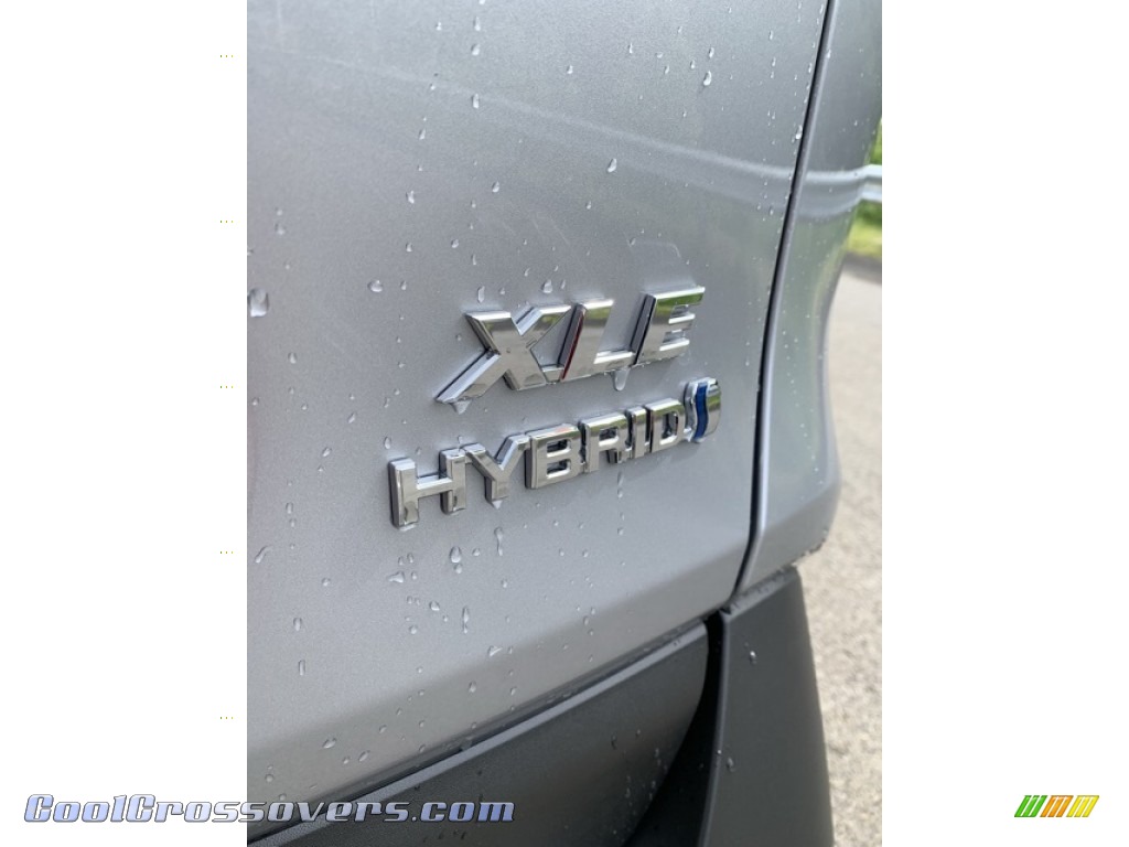 2019 RAV4 XLE AWD Hybrid - Silver Sky Metallic / Black photo #19