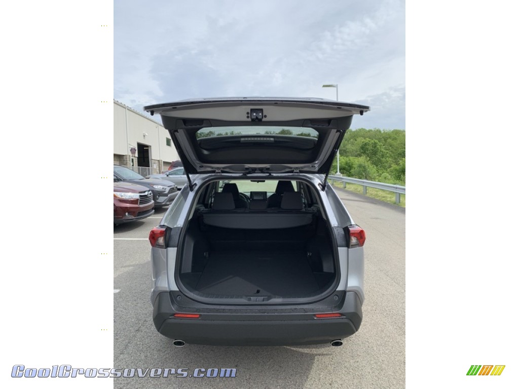 2019 RAV4 XLE AWD Hybrid - Silver Sky Metallic / Black photo #20