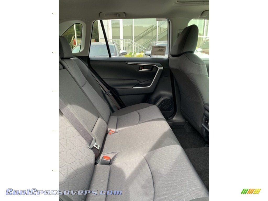 2019 RAV4 XLE AWD Hybrid - Silver Sky Metallic / Black photo #26