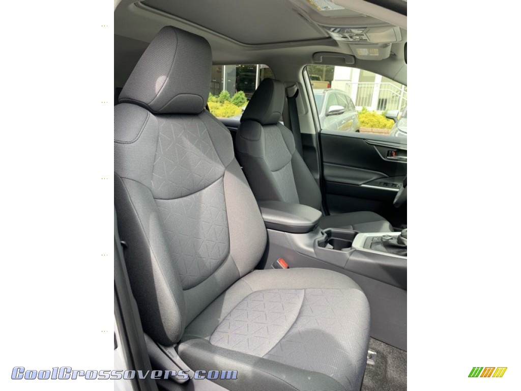 2019 RAV4 XLE AWD Hybrid - Silver Sky Metallic / Black photo #29