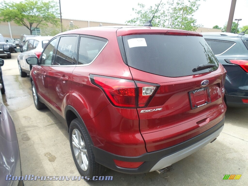 2019 Escape SE 4WD - Ruby Red / Chromite Gray/Charcoal Black photo #2