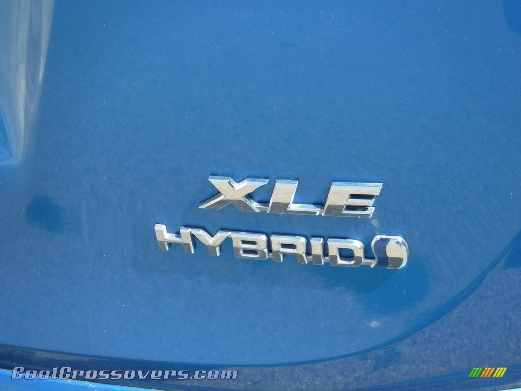 2016 RAV4 XLE AWD - Electric Storm Blue / Ash photo #11