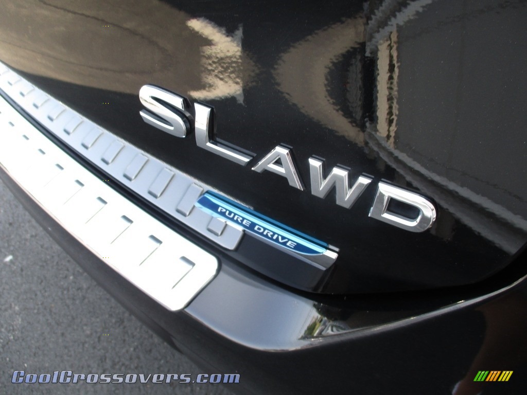 2014 Rogue SL AWD - Super Black / Charcoal photo #6