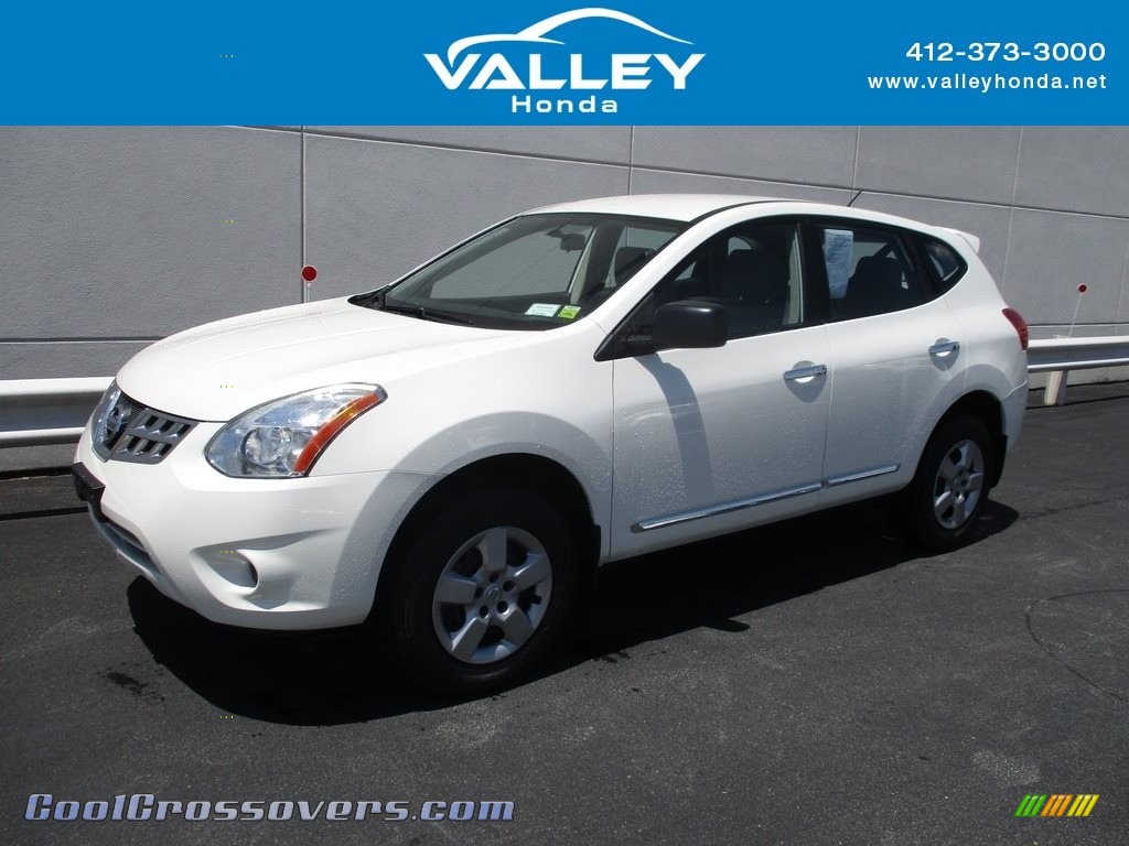 Pearl White / Gray Nissan Rogue S AWD