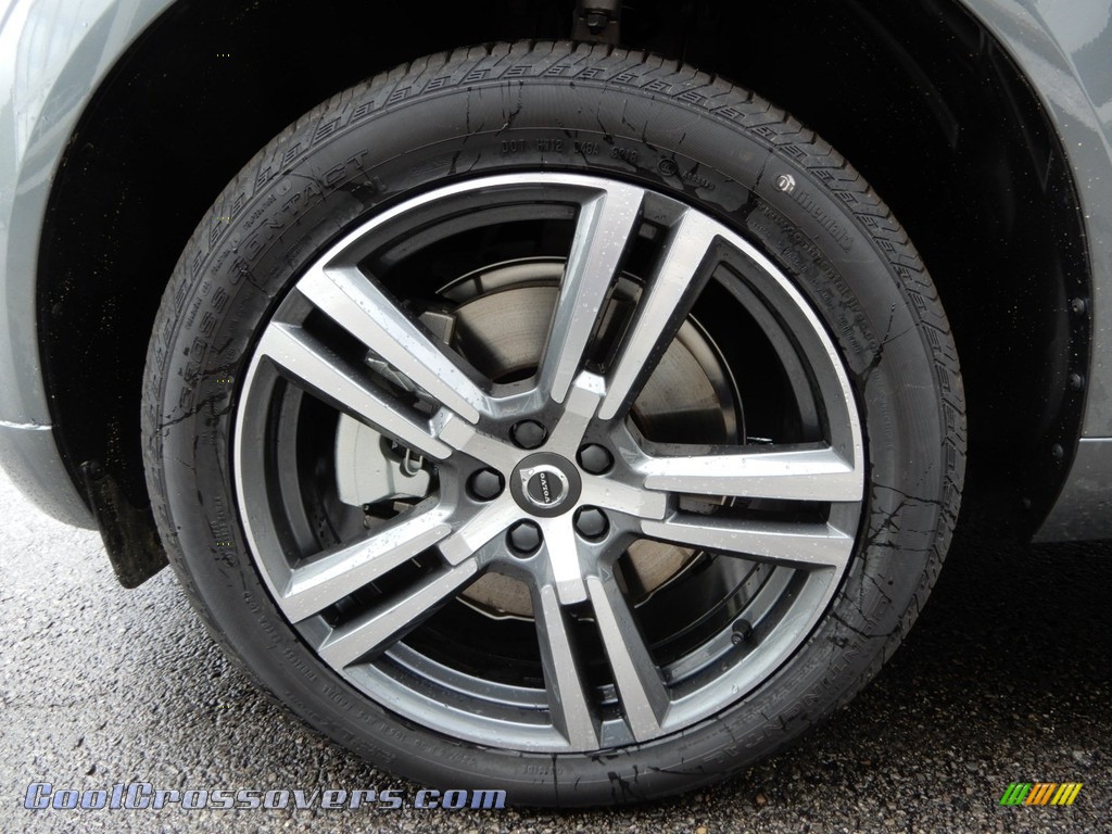 2019 XC60 T6 AWD Momentum - Osmium Grey Metallic / Charcoal photo #6