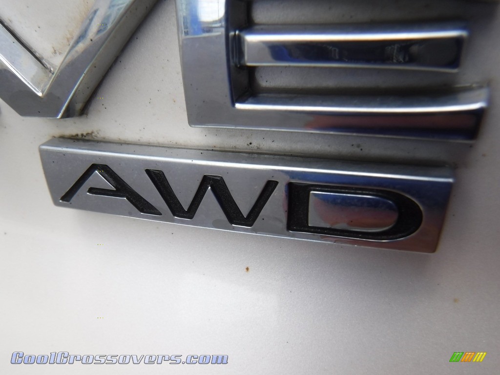 2012 Enclave AWD - White Diamond Tricoat / Cashmere photo #9