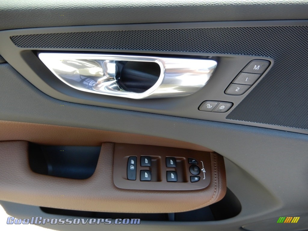 2020 XC60 T5 AWD Momentum - Osmium Grey Metallic / Maroon Brown photo #10