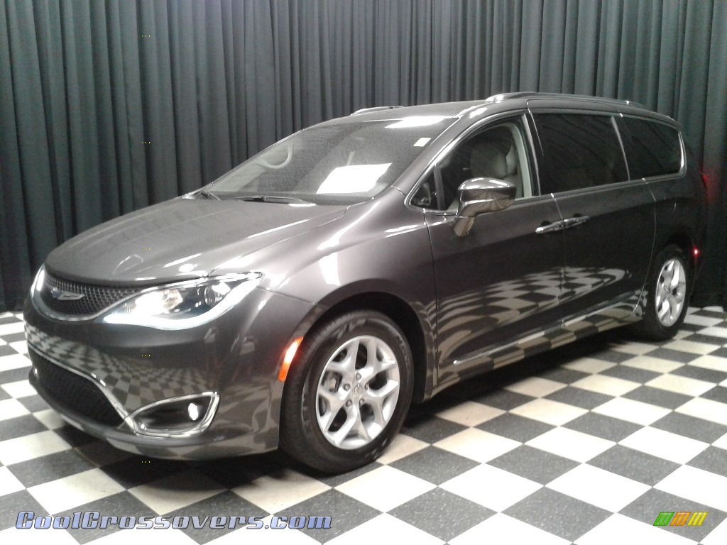 2018 Pacifica Touring L - Granite Crystal Metallic / Cognac/Alloy/Toffee photo #2