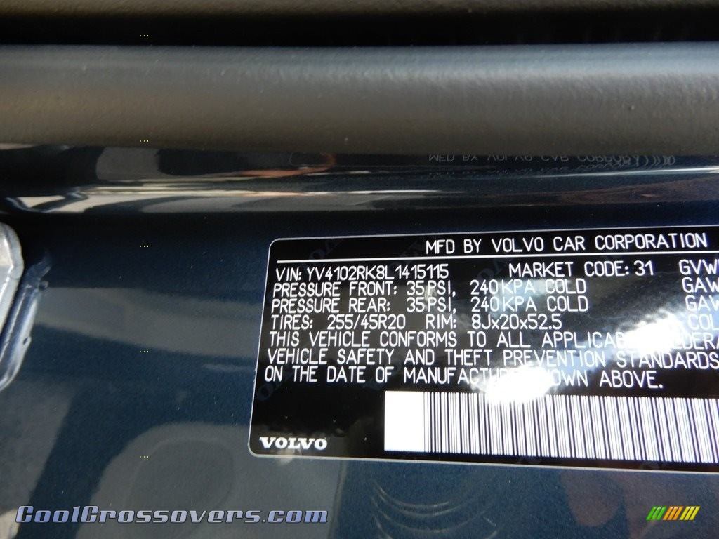 2020 XC60 T5 AWD Momentum - Denim Blue Metallic / Blonde photo #11