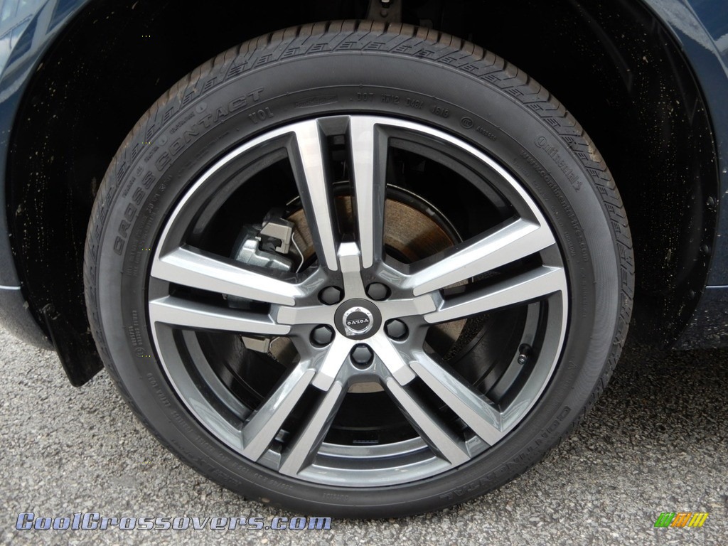 2020 XC60 T5 AWD Momentum - Denim Blue Metallic / Blonde photo #6
