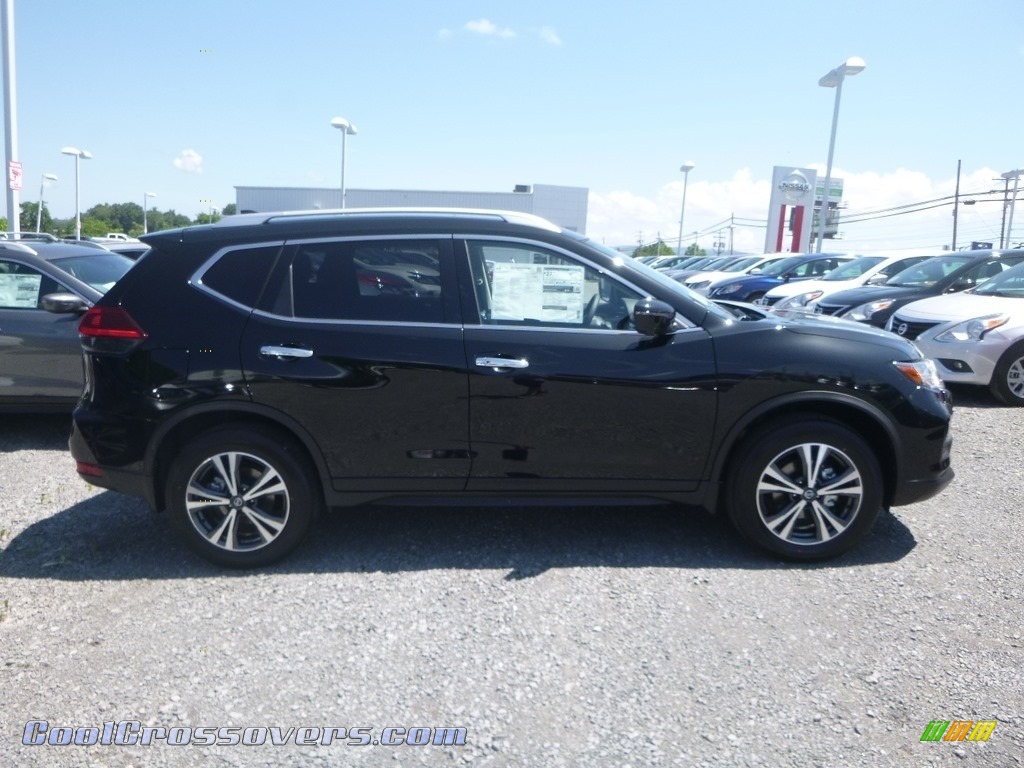 2019 Rogue SV AWD - Magnetic Black / Charcoal photo #3