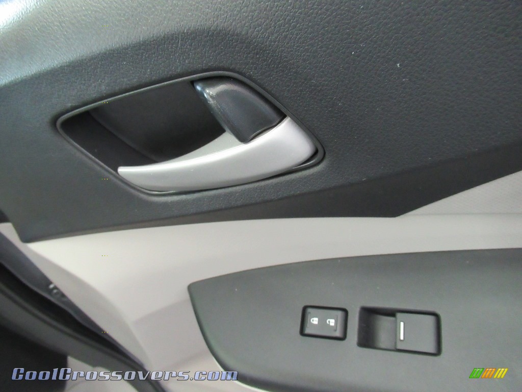 2013 CR-V LX AWD - Polished Metal Metallic / Gray photo #19
