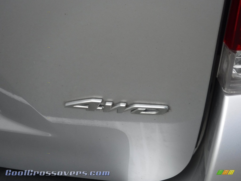 2012 Highlander Limited 4WD - Classic Silver Metallic / Black photo #10
