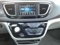 Chrysler Pacifica Touring L Brilliant Black Crystal Pearl photo #24