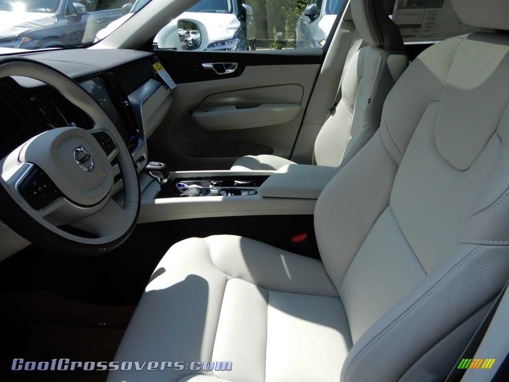 2020 XC60 T5 AWD Momentum - Crystal White Metallic / Blonde photo #7