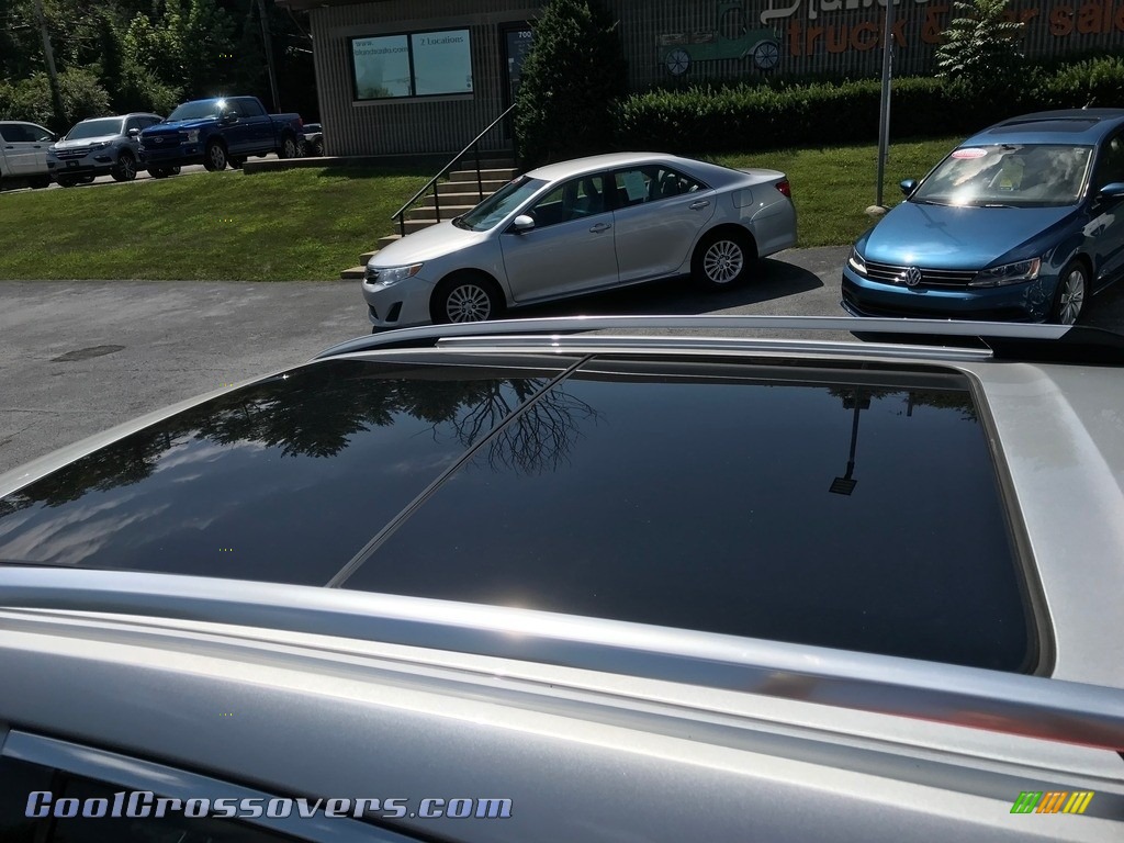 2014 SRX Luxury AWD - Radiant Silver Metallic / Shale/Brownstone photo #18