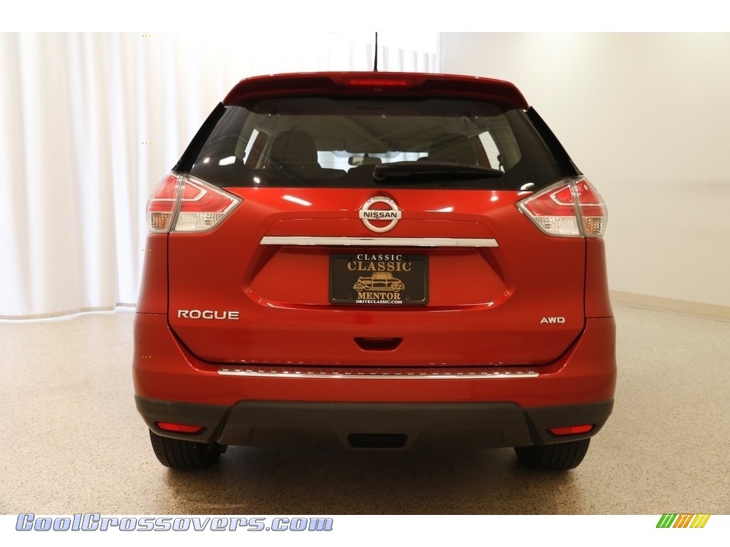 2016 Rogue S AWD - Cayenne Red / Charcoal photo #17