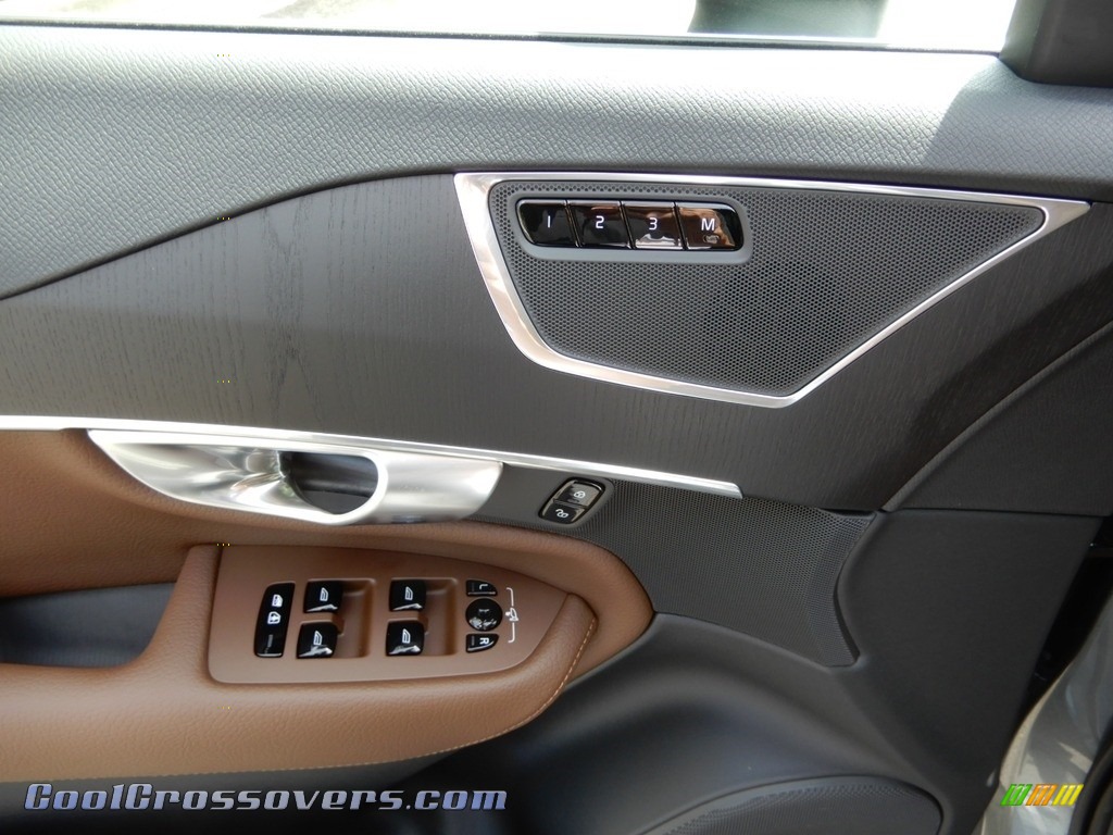2020 XC90 T6 AWD Momentum - Osmium Gray Metallic / Maroon photo #10