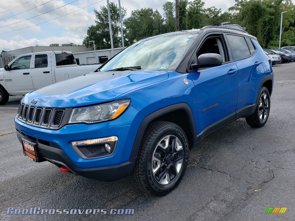 2017 Compass Trailhawk 4x4 - Laser Blue Pearl / Black/Ruby Red photo #3
