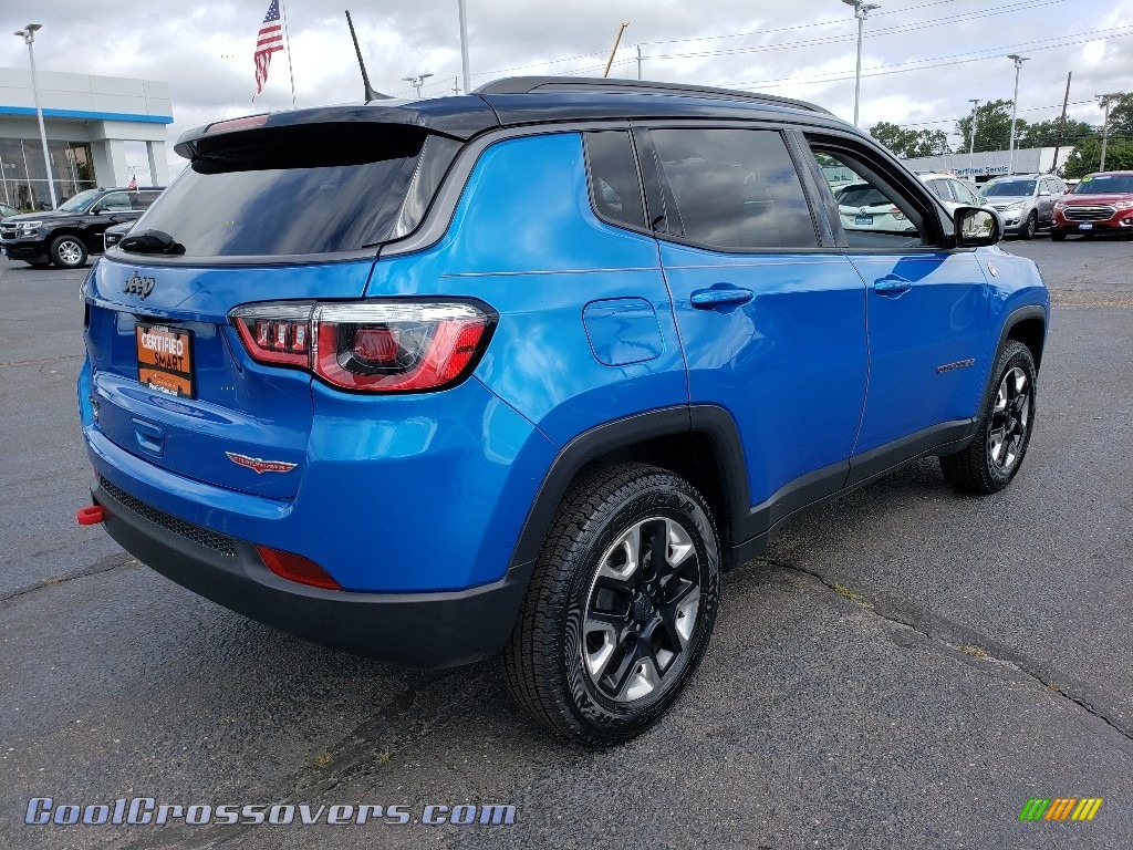 2017 Compass Trailhawk 4x4 - Laser Blue Pearl / Black/Ruby Red photo #7