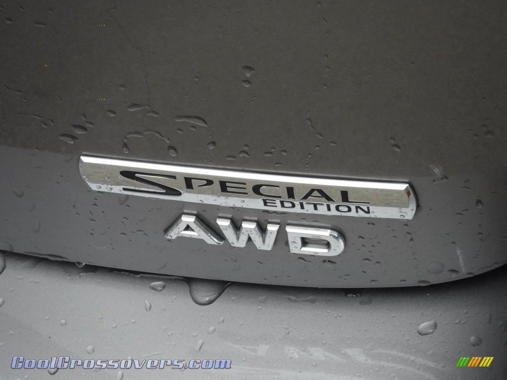 2012 Rogue S AWD - Brilliant Silver / Gray photo #10