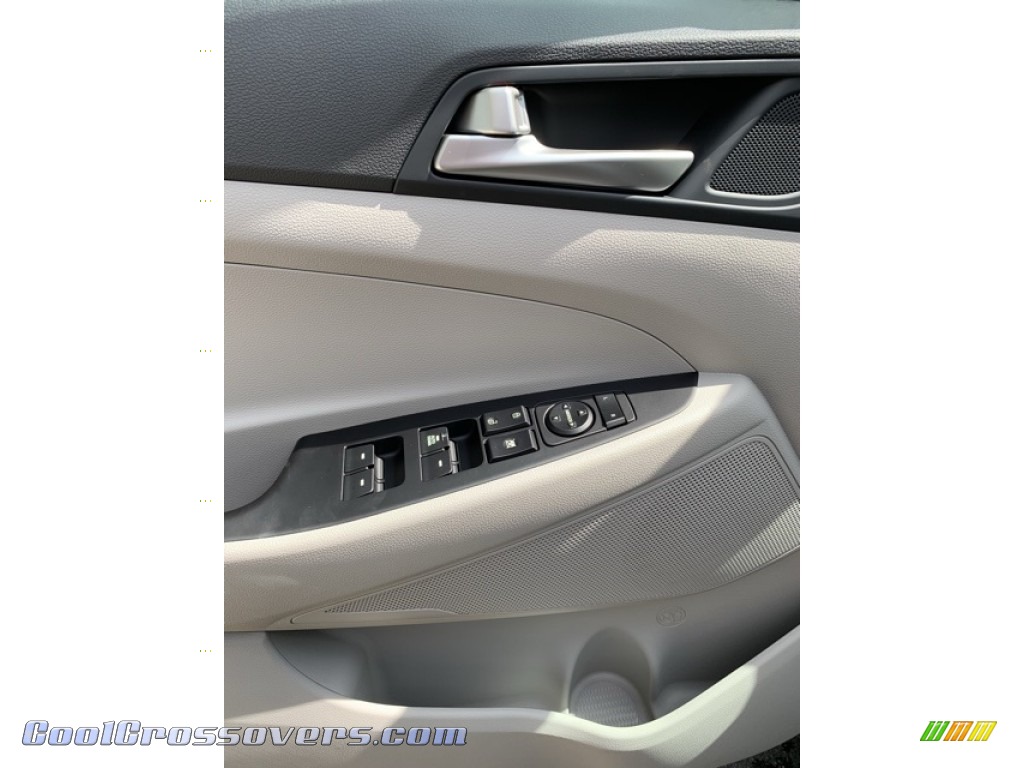 2019 Tucson SE AWD - Molten Silver / Gray photo #12