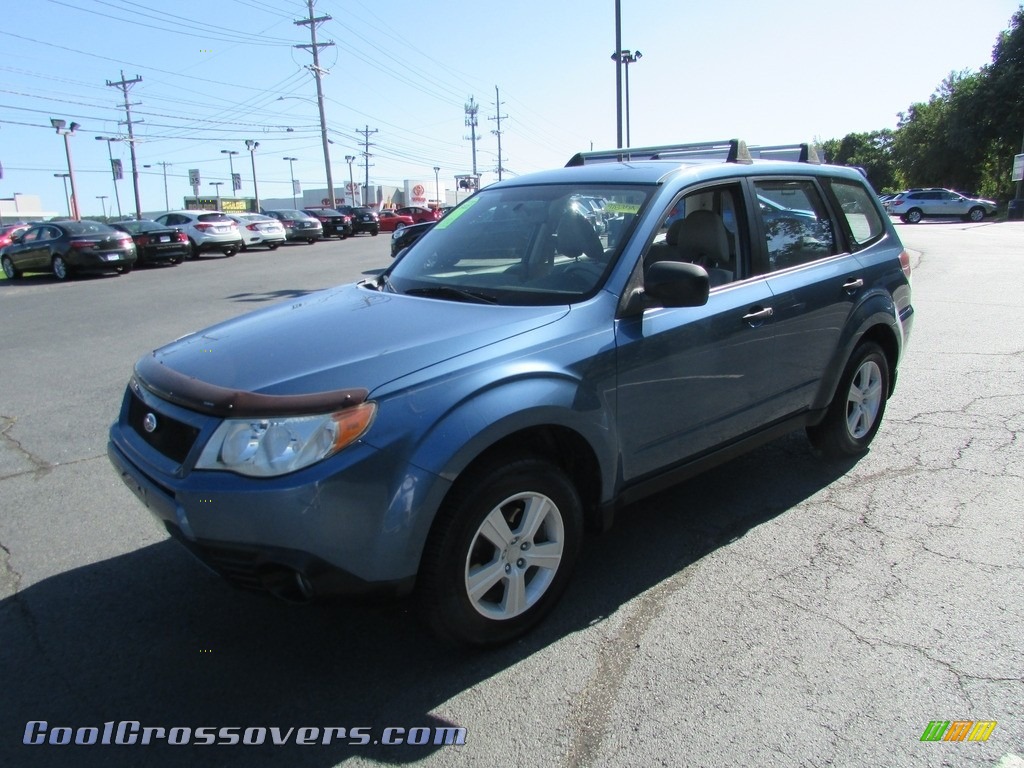 2010 Forester 2.5 X - Newport Blue Pearl / Platinum photo #2
