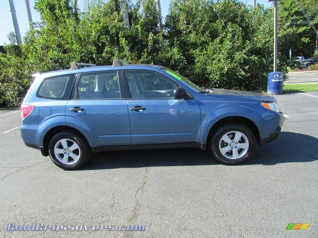 2010 Forester 2.5 X - Newport Blue Pearl / Platinum photo #5