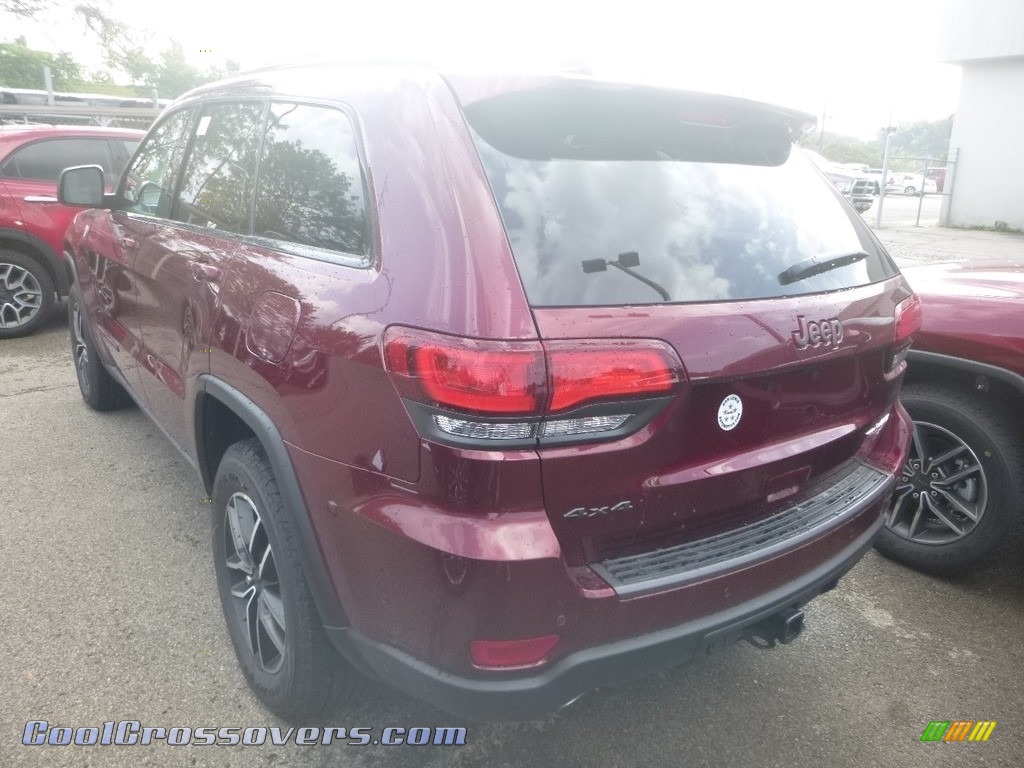 2019 Grand Cherokee Trailhawk 4x4 - Velvet Red Pearl / Ruby Red/Black photo #3