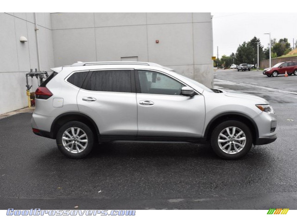 2018 Rogue SV AWD - Brilliant Silver / Charcoal photo #7