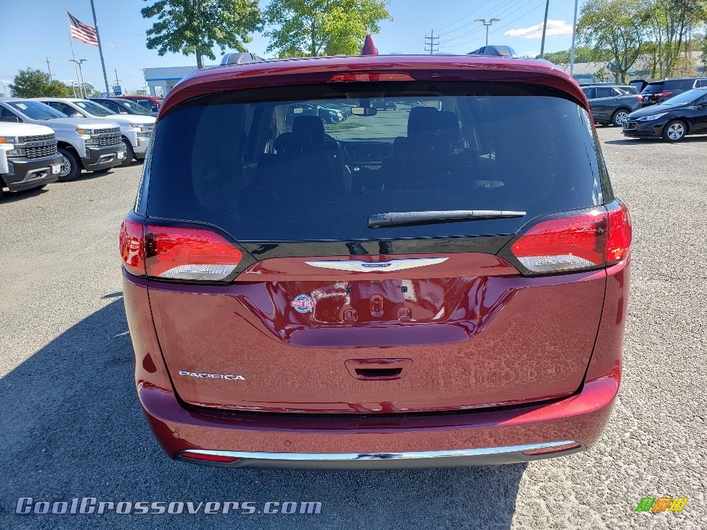 2020 Pacifica Touring L - Velvet Red Pearl / Alloy/Black photo #5