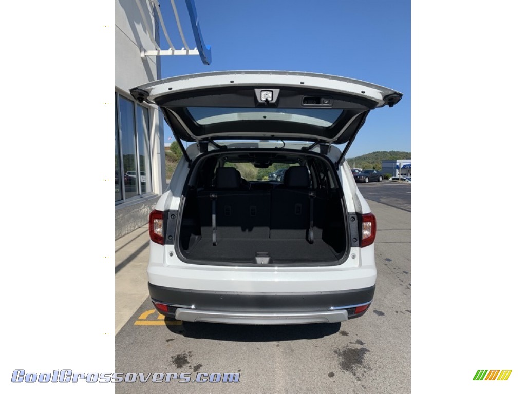 2020 Pilot Touring AWD - Platinum White Pearl / Black photo #23