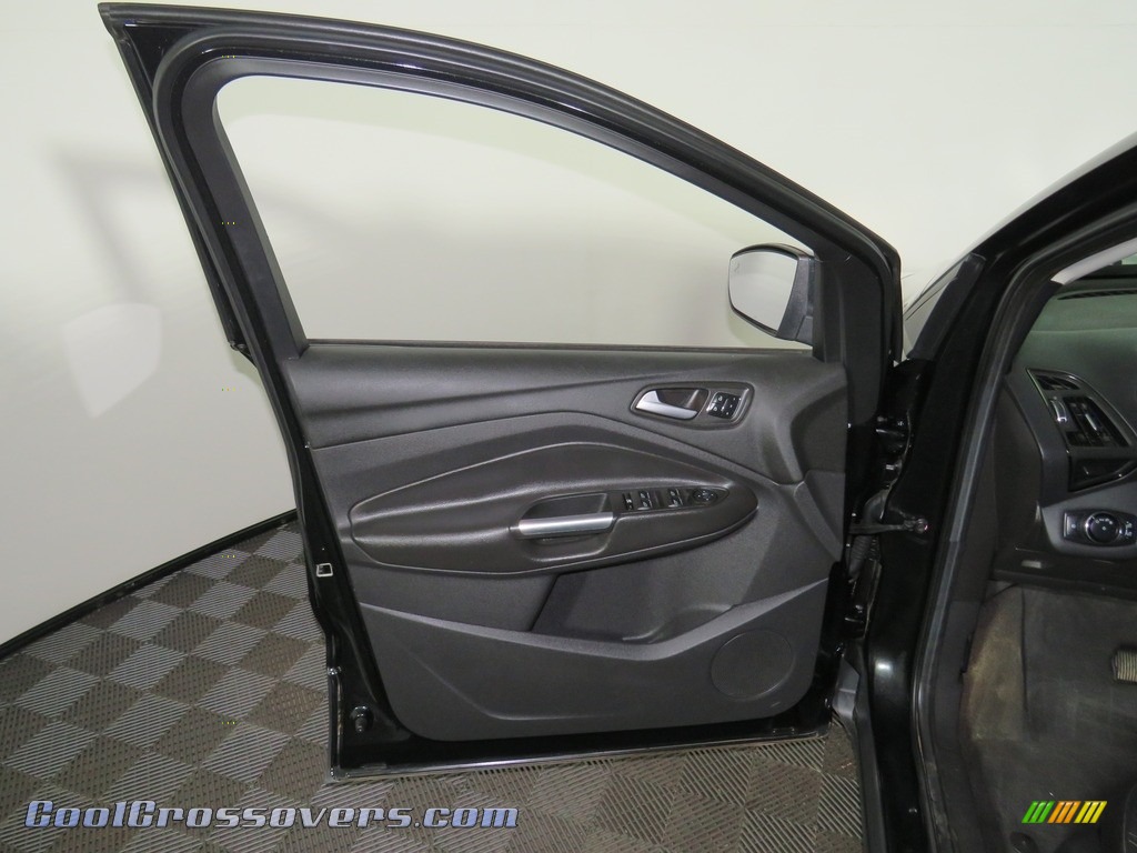2014 Escape Titanium 1.6L EcoBoost 4WD - Tuxedo Black / Charcoal Black photo #17