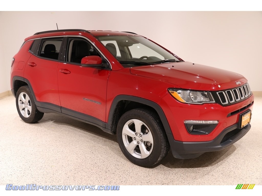 2019 Compass Altitude 4x4 - Red-Line Pearl / Black photo #1