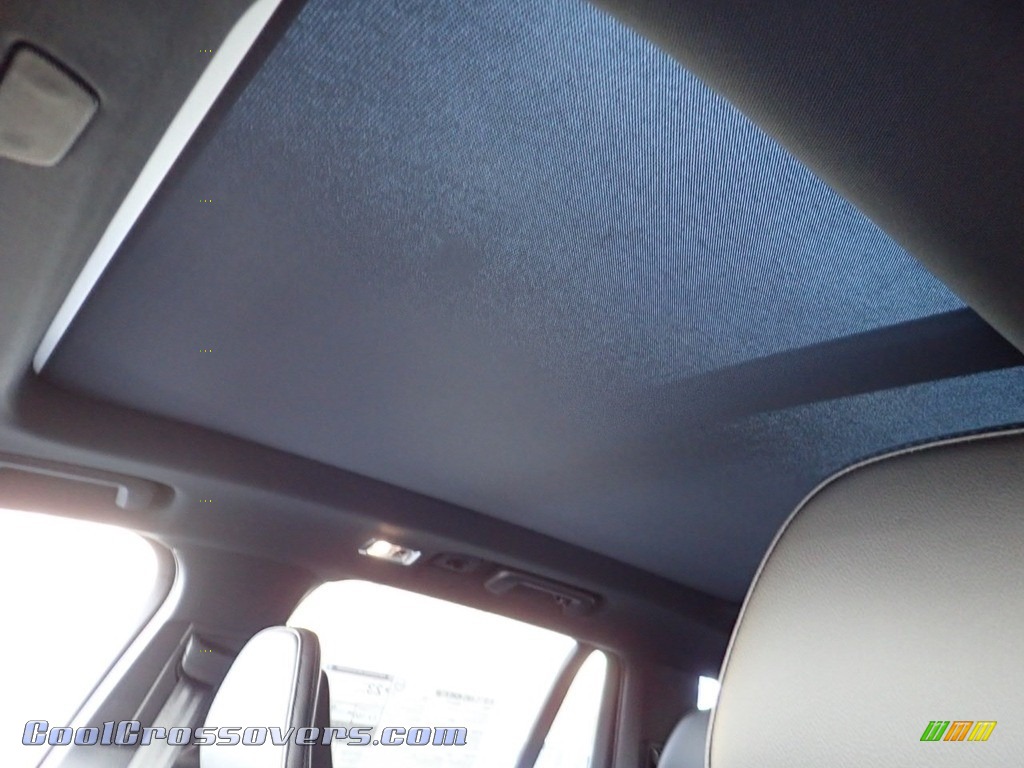 2020 XC90 T5 AWD Momentum - Crystal White Metallic / Charcoal photo #12