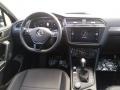 Volkswagen Tiguan SEL 4MOTION Deep Black Pearl photo #4