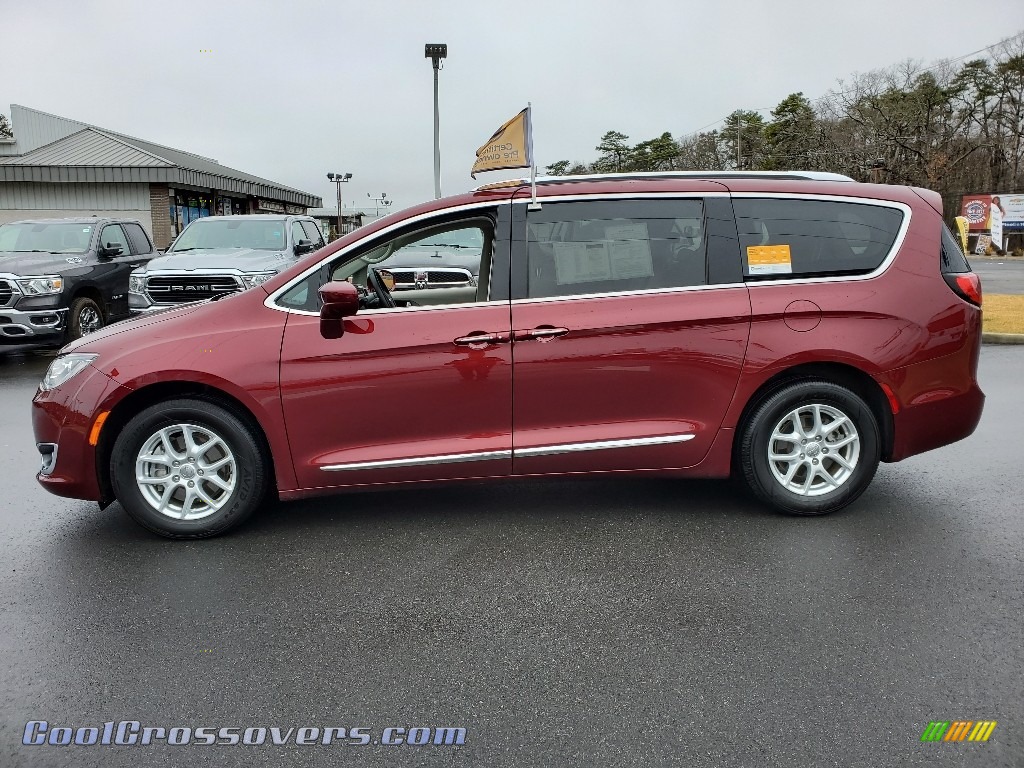 2020 Pacifica Touring L - Velvet Red Pearl / Alloy/Black photo #18