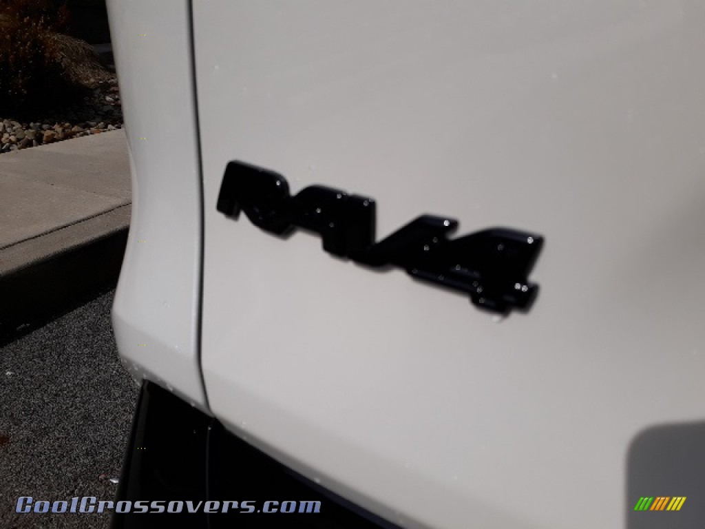 2020 RAV4 XSE AWD Hybrid - Blizzard White Pearl / Black photo #46
