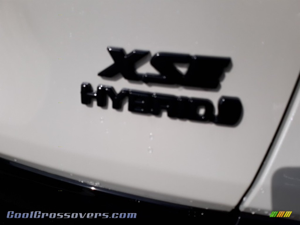 2020 RAV4 XSE AWD Hybrid - Blizzard White Pearl / Black photo #48