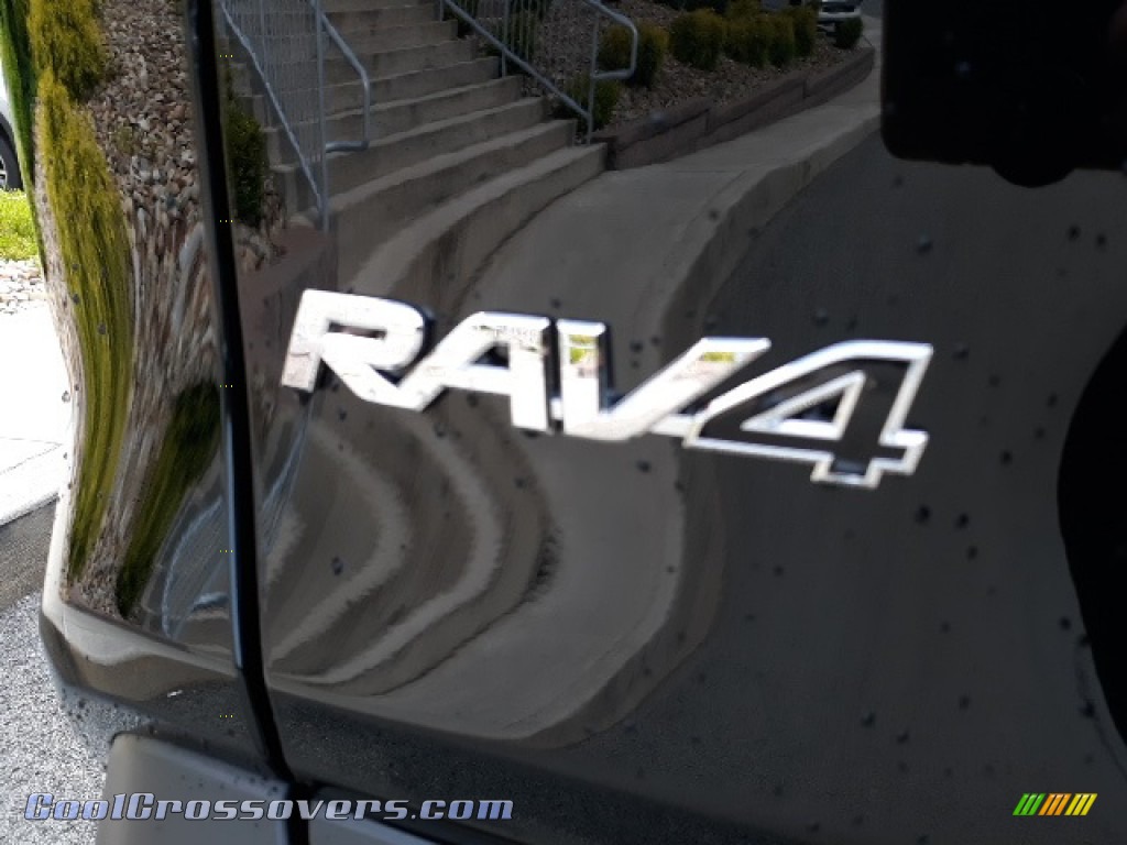 2020 RAV4 XLE Premium AWD - Midnight Black Metallic / Nutmeg photo #31