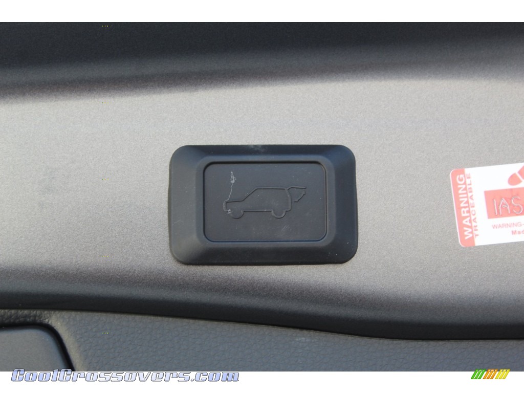 2020 RAV4 Limited AWD - Magnetic Gray Metallic / Black photo #24