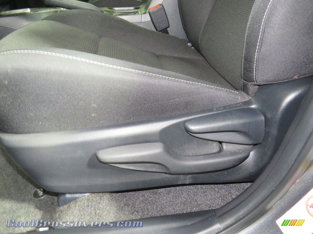 2017 RAV4 XLE AWD Hybrid - Magnetic Gray Metallic / Black photo #18