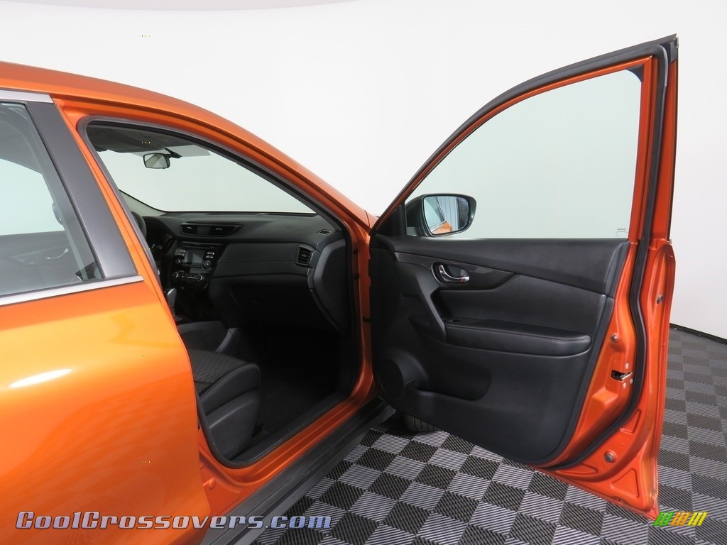 2017 Rogue S AWD - Monarch Orange / Charcoal photo #36