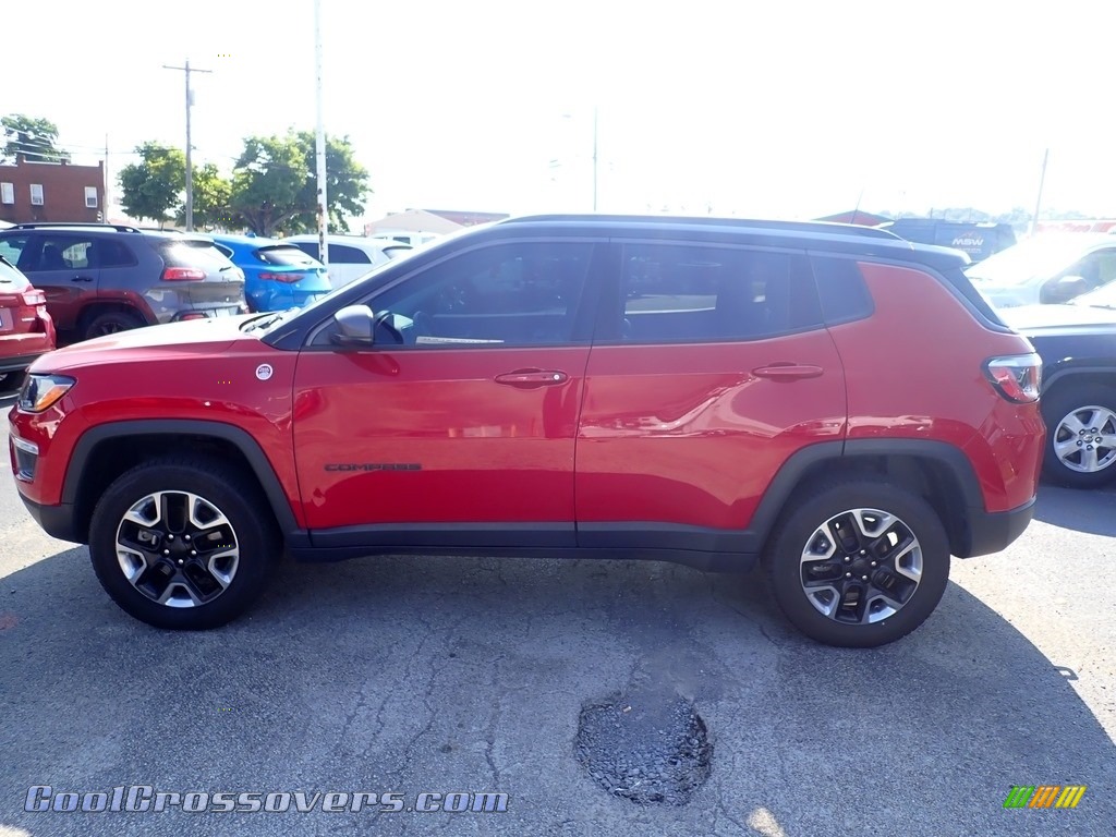 2017 Compass Trailhawk 4x4 - Redline 2 Coat Pearl / Black/Ruby Red photo #3