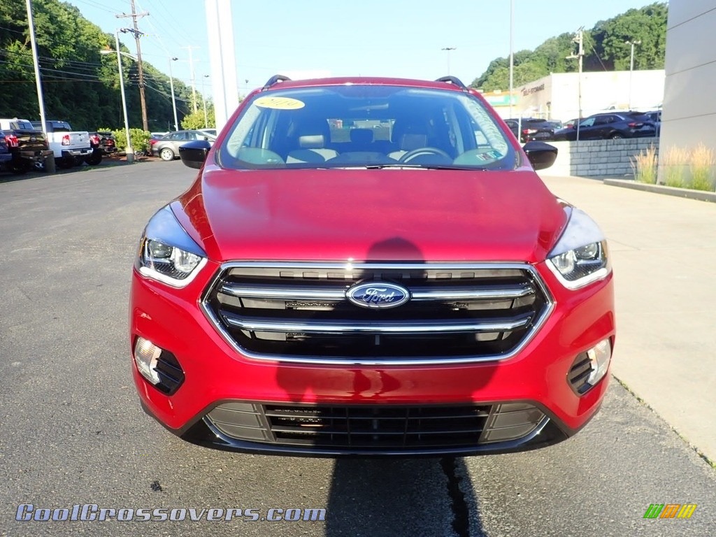 2019 Escape SE 4WD - Ruby Red / Chromite Gray/Charcoal Black photo #8